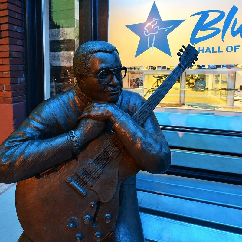 little-milton-statue